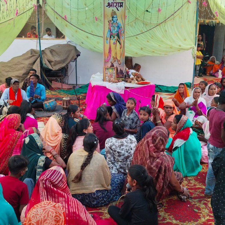 डिंडौरी में त्यागी महाराज की 9 दिनी तपस्या पूरी:केवलारी के आश्रम में धूनी के बीच किया राम कीर्तन; बच्चे ने दी तबले पर ताल