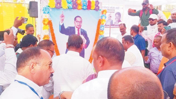 समाज के अंतिम पंक्ति के व्यक्ति के उत्थान के लिए बाबा साहेब का योगदान अविस्मरणीय-अर्जुन मुंडा